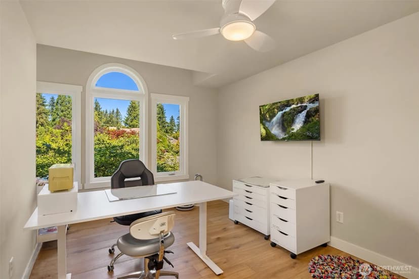Property photo for 23013 Se 41st Place, Sammamish photo 28