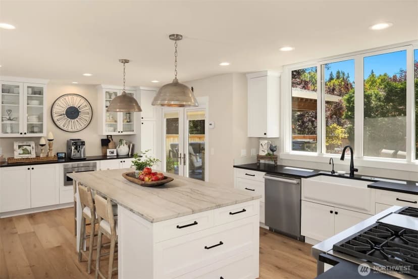 Property photo for 23013 Se 41st Place, Sammamish photo 13