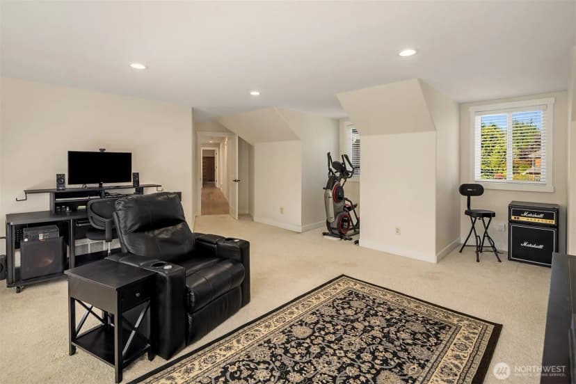 Property photo for 23013 Se 41st Place, Sammamish photo 30