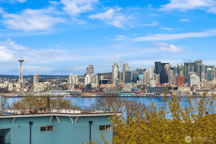 Property photo for 1633 California Avenue Sw #b, Seattle photo 34