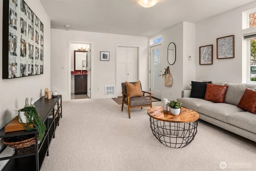 Property photo for 1633 California Avenue Sw #b, Seattle photo 25