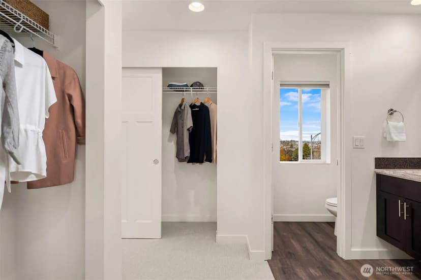 Property photo for 1633 California Avenue Sw #b, Seattle photo 19