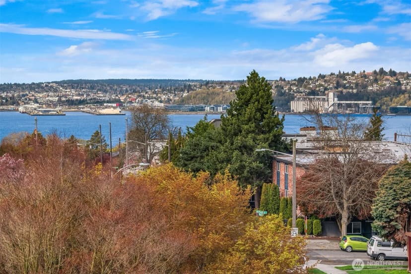 Property photo for 1633 California Avenue Sw #b, Seattle photo 33