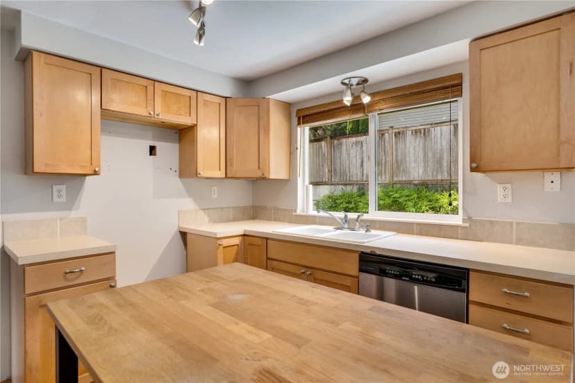Property photo for 20643 Church Lake Drive E, Bonney Lake photo 9