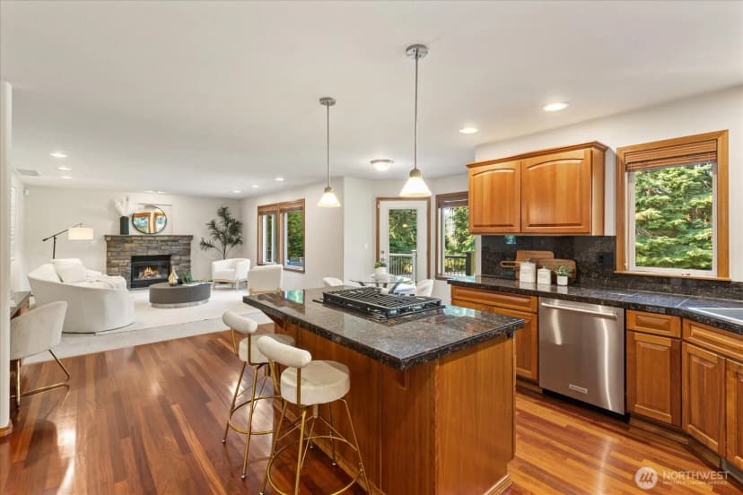 Property photo for 21715 99th Street Se, Snohomish photo 6