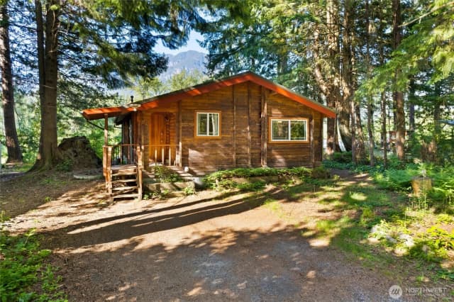 Property photo for 18017 433rd Avenue Se, Gold Bar photo 2
