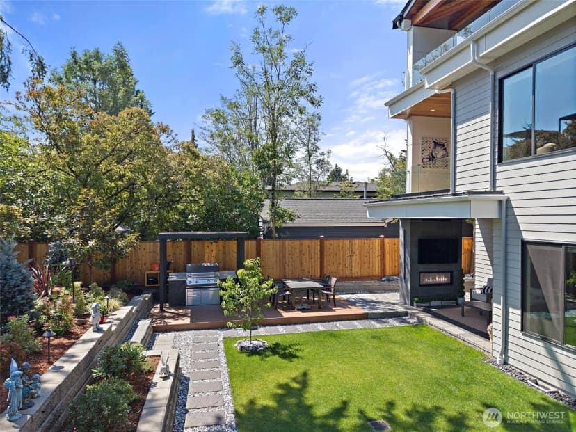 Property photo for 422 98th Avenue Ne, Bellevue photo 37