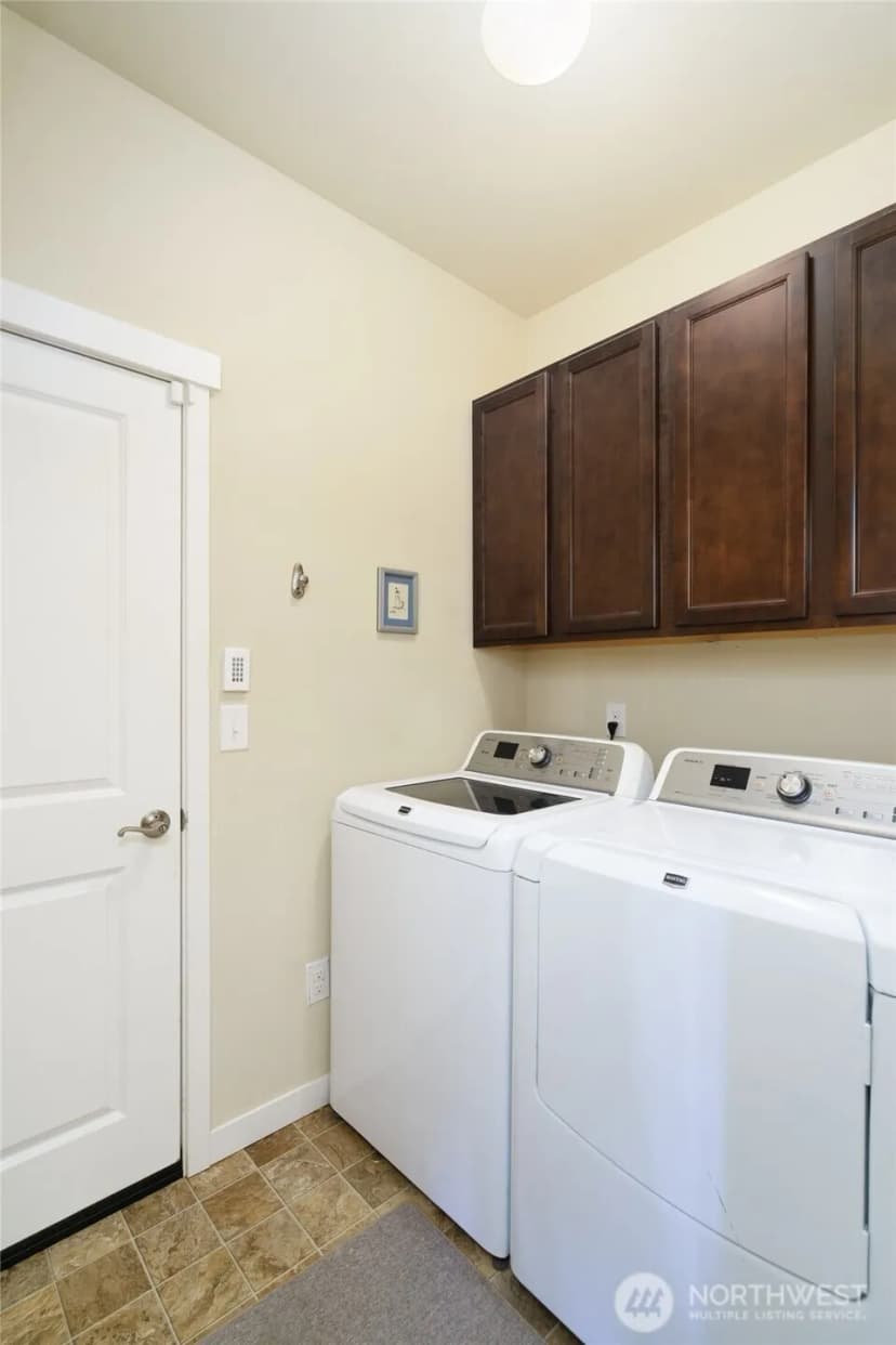 Property photo for 1758 Hillcrest Loop, Mount Vernon photo 18