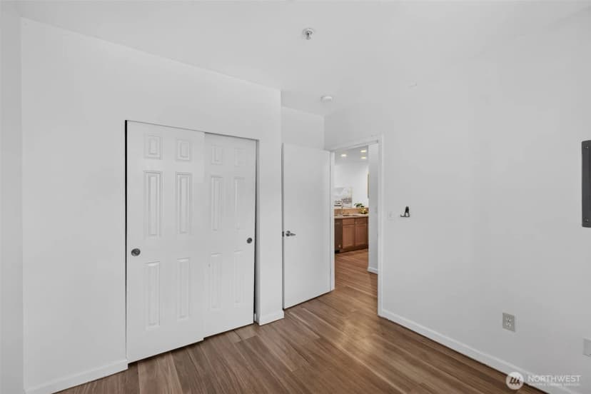 Property photo for 1220 E Columbia Street #202, Seattle photo 15