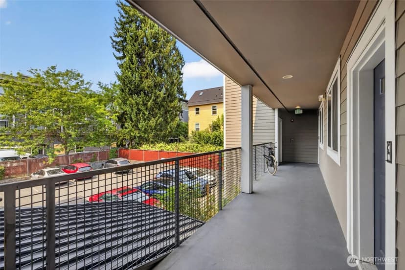 Property photo for 1220 E Columbia Street #202, Seattle photo 18