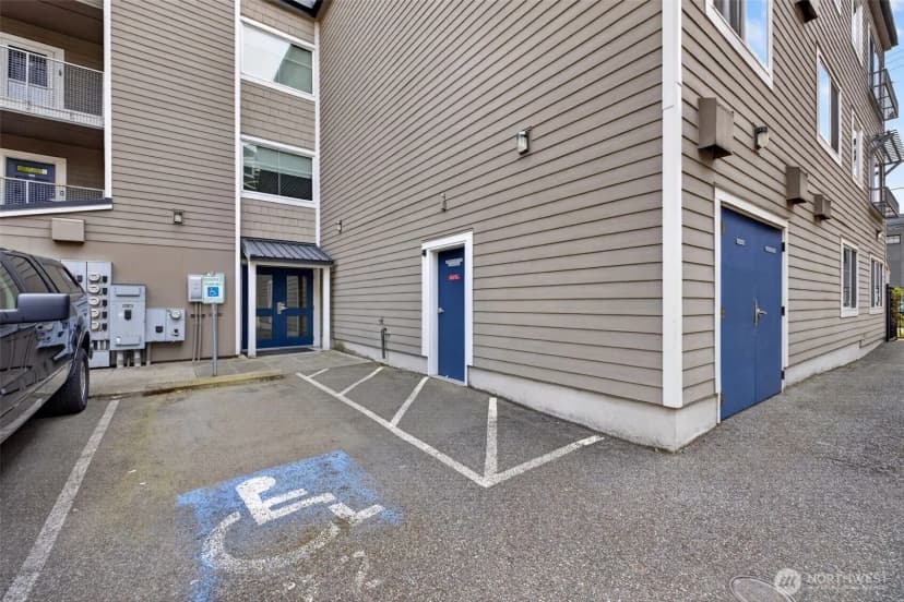 Property photo for 1220 E Columbia Street #202, Seattle photo 22