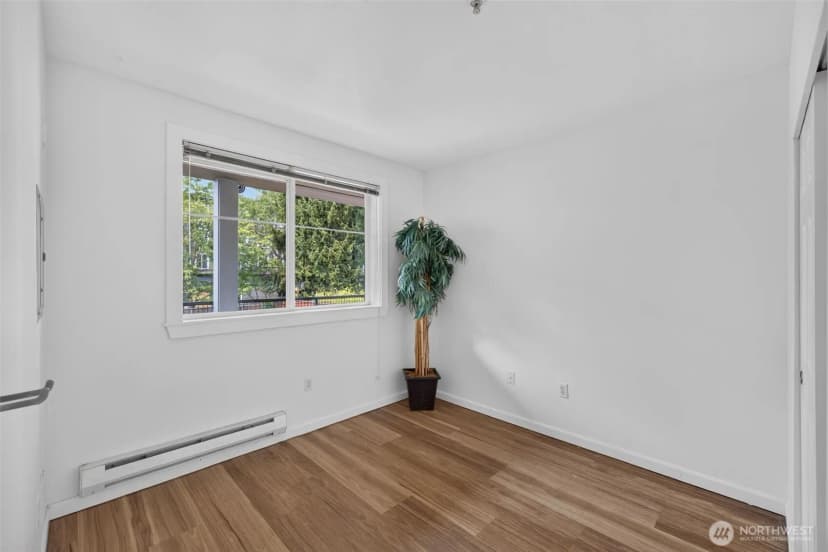 Property photo for 1220 E Columbia Street #202, Seattle photo 14