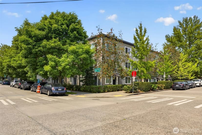 Property photo for 1220 E Columbia Street #202, Seattle photo 24