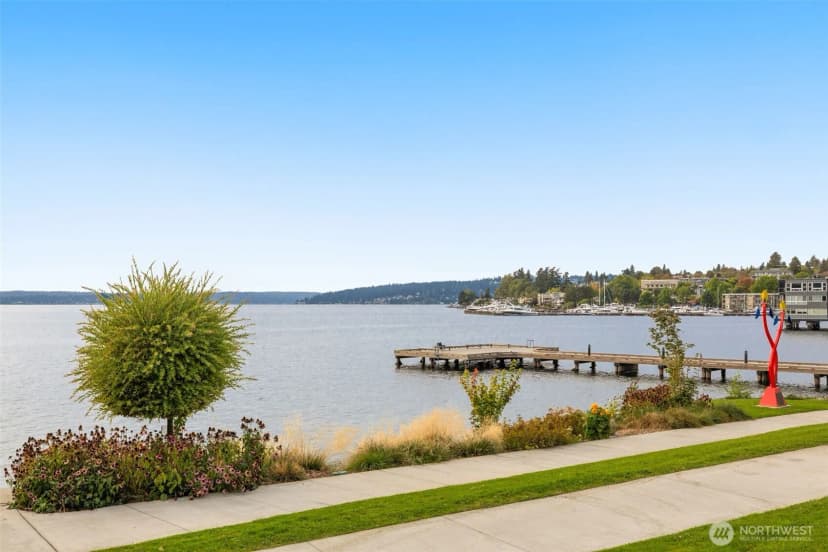 Property photo for 807 Lake Street S #301, Kirkland photo 23