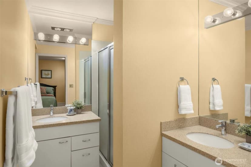 Property photo for 807 Lake Street S #301, Kirkland photo 14