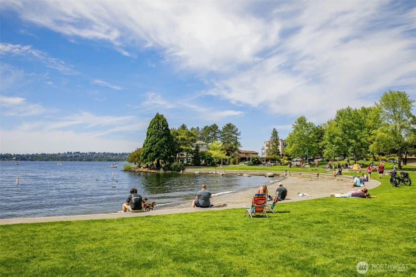 Property photo for 807 Lake Street S #301, Kirkland photo 35