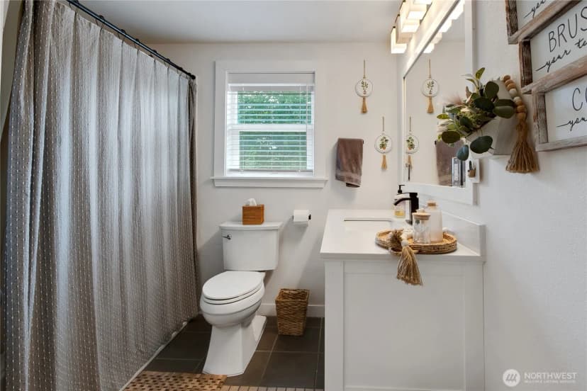 Property photo for 9817 66th Avenue E, Puyallup photo 24