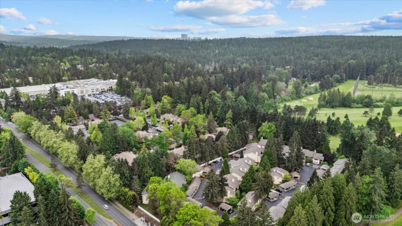 Property photo for 14702 Ne 51st Street #a2, Bellevue photo 36