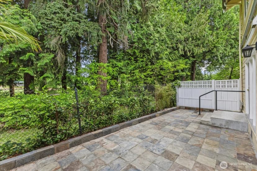 Property photo for 14702 Ne 51st Street #a2, Bellevue photo 31