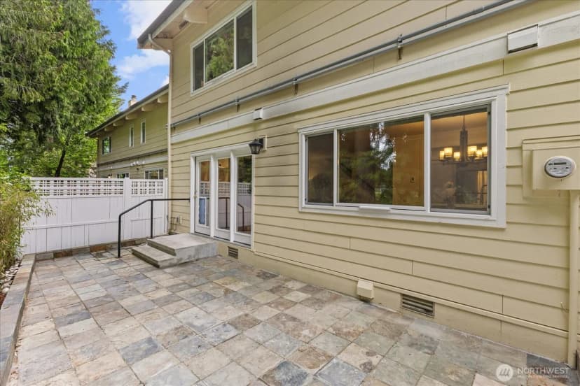 Property photo for 14702 Ne 51st Street #a2, Bellevue photo 32