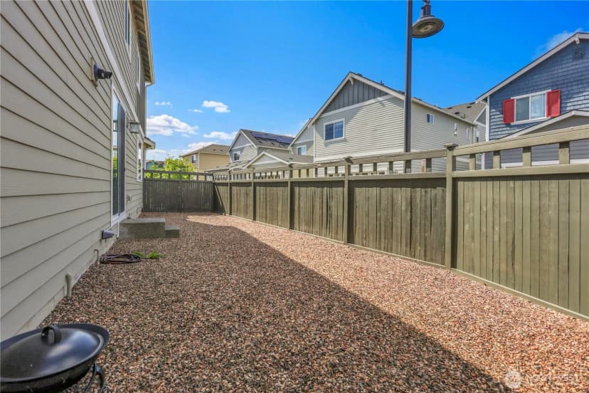 Property photo for 31927 Tolmie Lane, Black Diamond photo 33