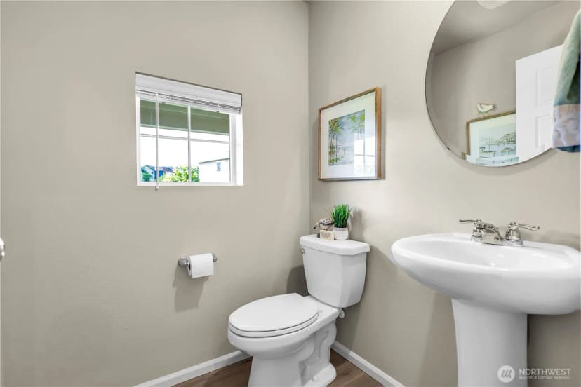Property photo for 31927 Tolmie Lane, Black Diamond photo 14