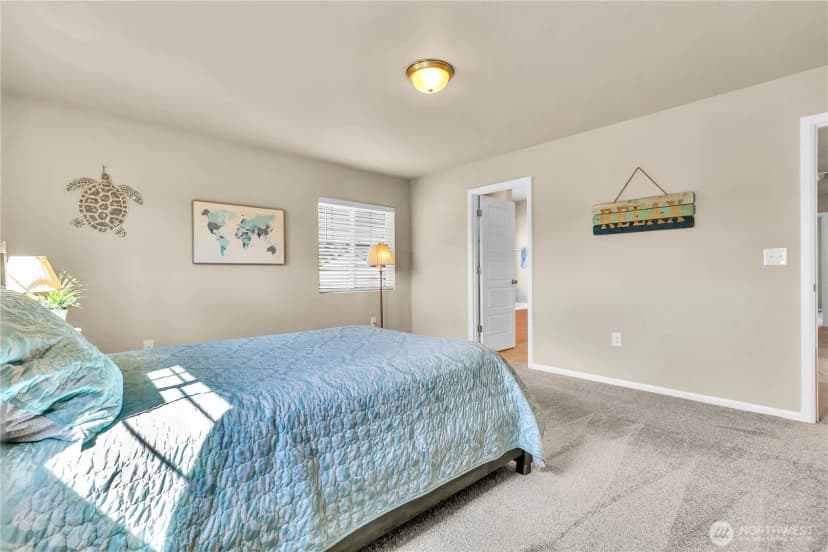 Property photo for 31927 Tolmie Lane, Black Diamond photo 17