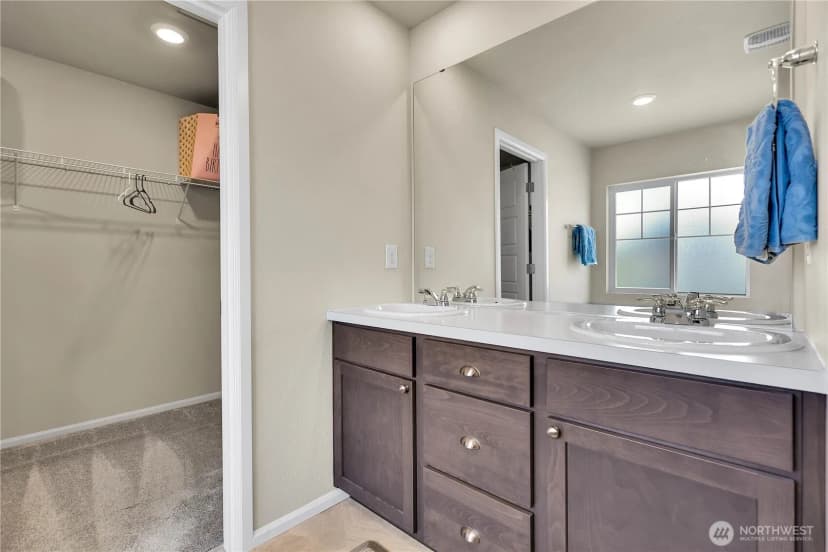 Property photo for 31927 Tolmie Lane, Black Diamond photo 20