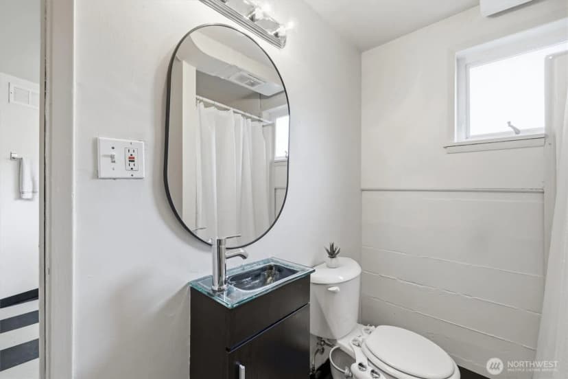 Property photo for 549 Nw 205th Street, Shoreline photo 26
