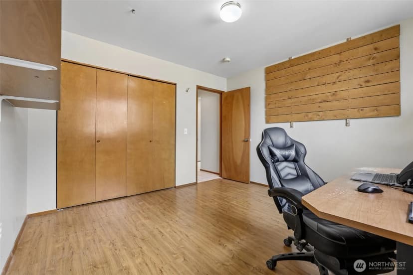 Property photo for 11121 Se 271st Street, Kent photo 19