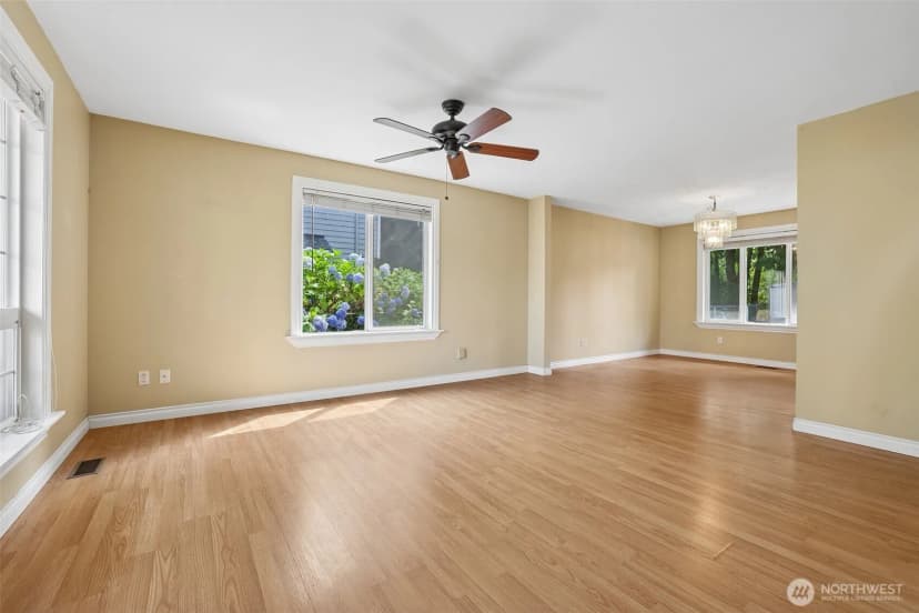 Property photo for 11121 Se 271st Street, Kent photo 7