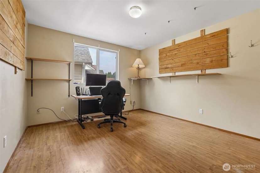 Property photo for 11121 Se 271st Street, Kent photo 18