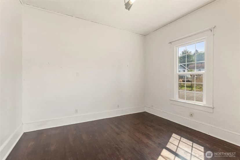 Property photo for 2101 Henkle Street, Raymond photo 15