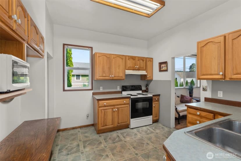 Property photo for 401 B Street, South Bend photo 11