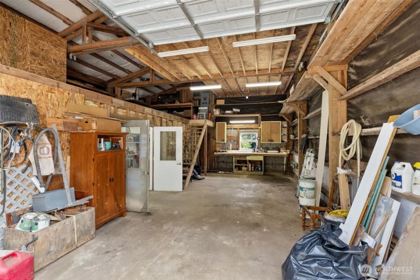 Property photo for 401 B Street, South Bend photo 32