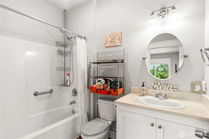 Property photo for 346 Island Lane, Raymond photo 14