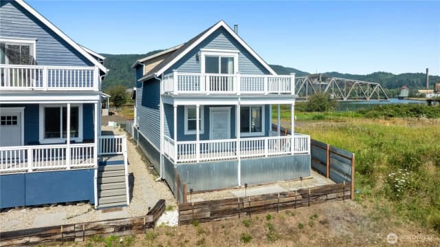 Property photo for 346 Island Lane, Raymond photo 2