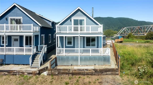 Property photo for 346 Island Lane, Raymond