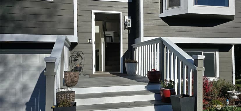 Property photo for 115 E Roberts Place, Sequim photo 2