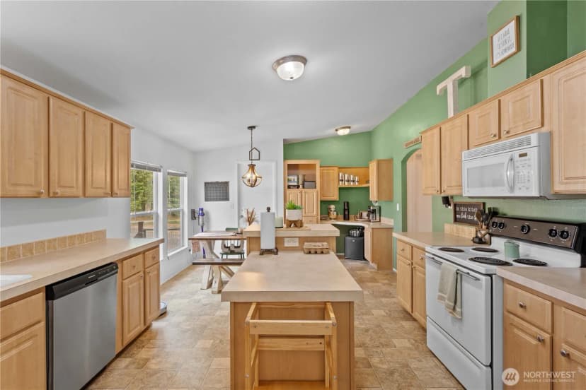 Property photo for 50001 146th Ave E, Eatonville photo 9