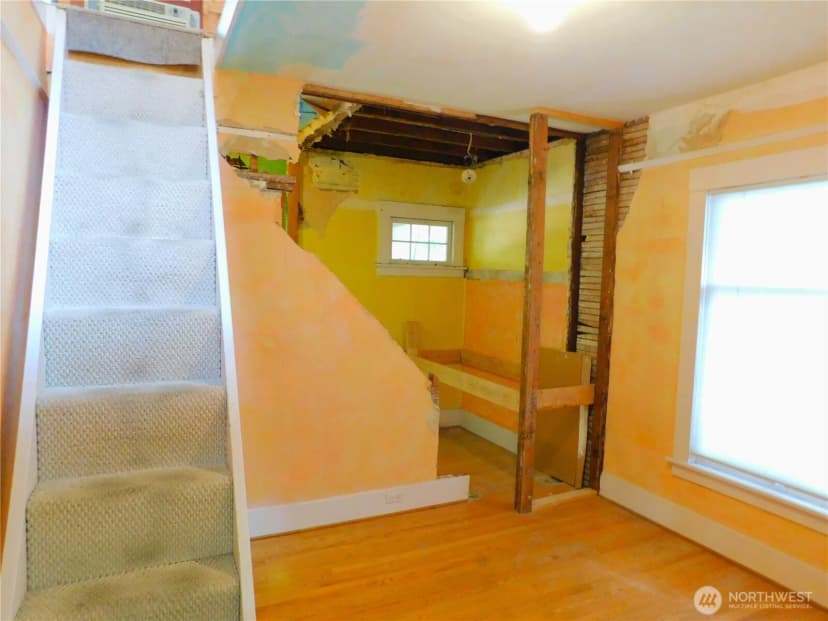 Property photo for 7217 4th Avenue Nw, Seattle photo 11