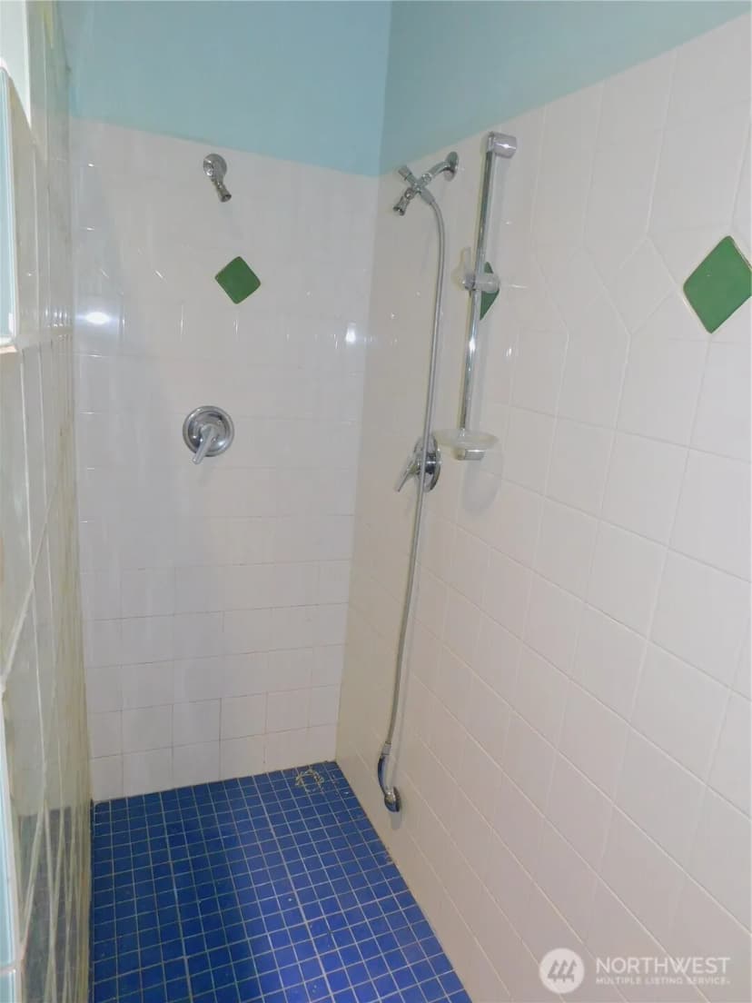 Property photo for 7217 4th Avenue Nw, Seattle photo 10
