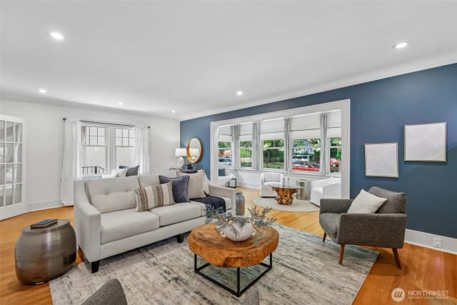 Property photo for 5248 17th Avenue Ne, Seattle photo 5