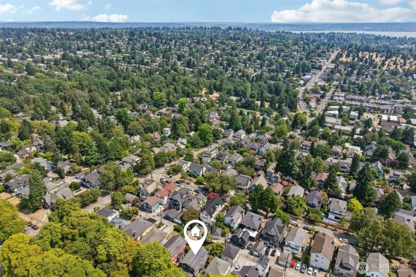 Property photo for 5248 17th Avenue Ne, Seattle photo 40