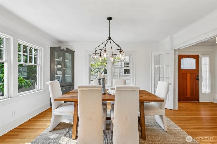 Property photo for 5248 17th Avenue Ne, Seattle photo 9