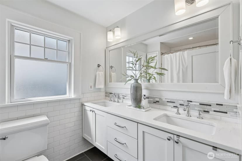 Property photo for 5248 17th Avenue Ne, Seattle photo 18