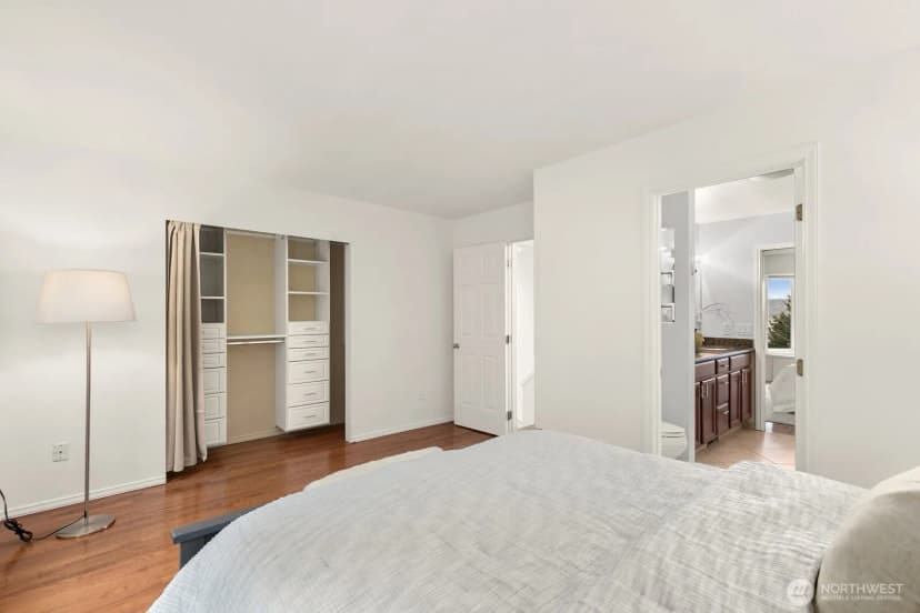 Property photo for 3835 25th Avenue W, Seattle photo 22