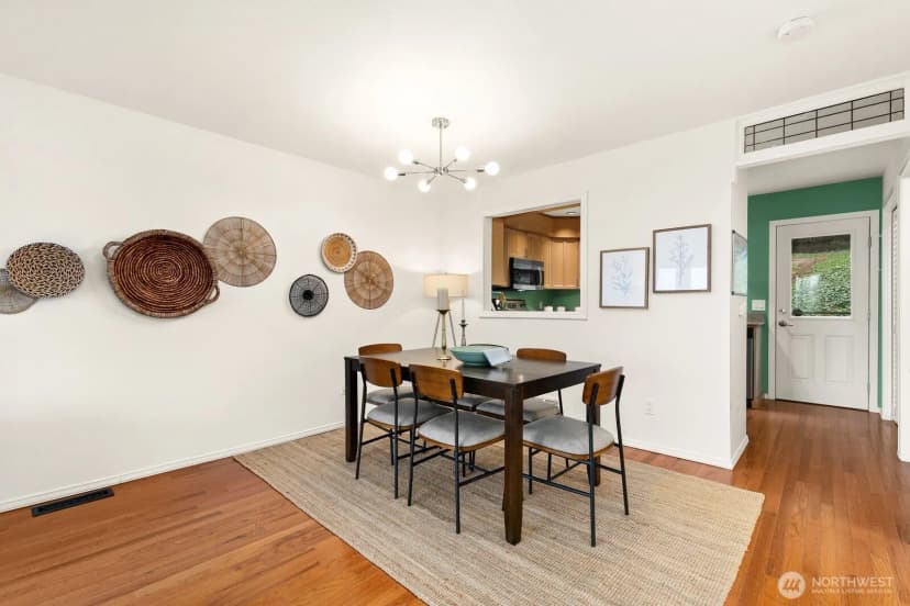 Property photo for 3835 25th Avenue W, Seattle photo 7