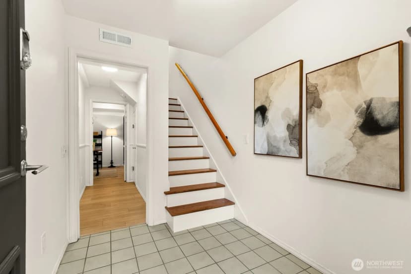 Property photo for 3835 25th Avenue W, Seattle photo 23