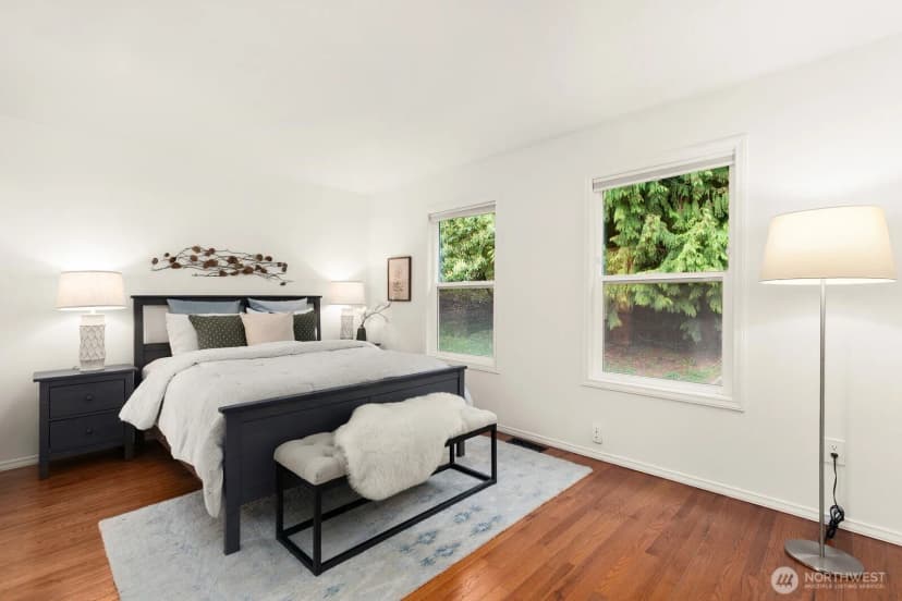 Property photo for 3835 25th Avenue W, Seattle photo 21